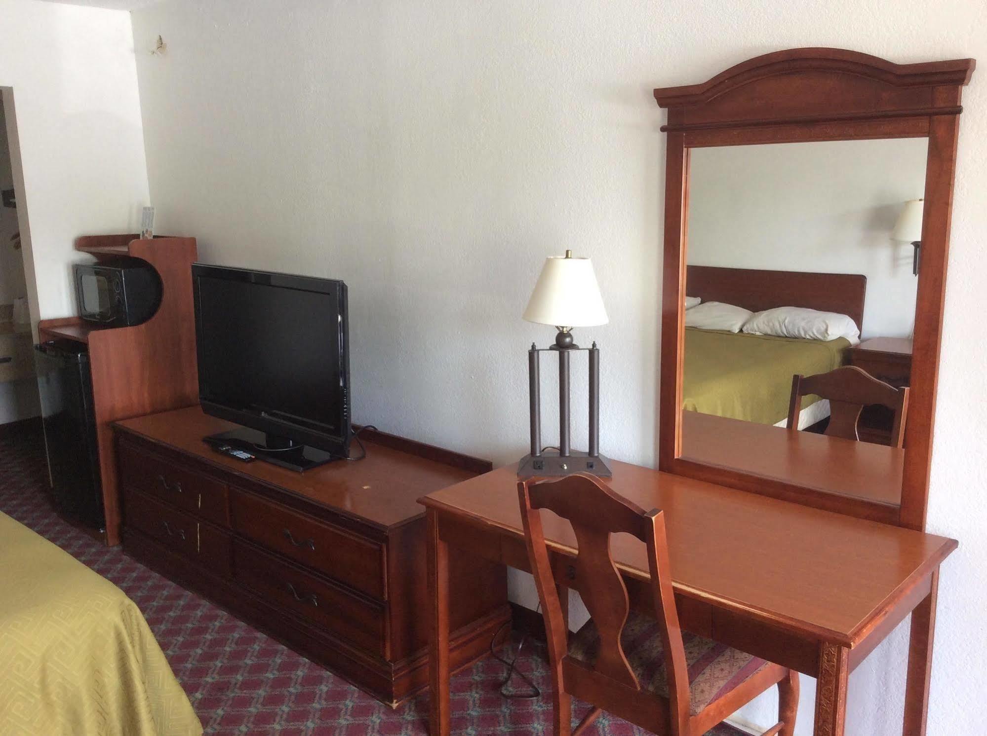 Relax Inn Milledgeville Dış mekan fotoğraf